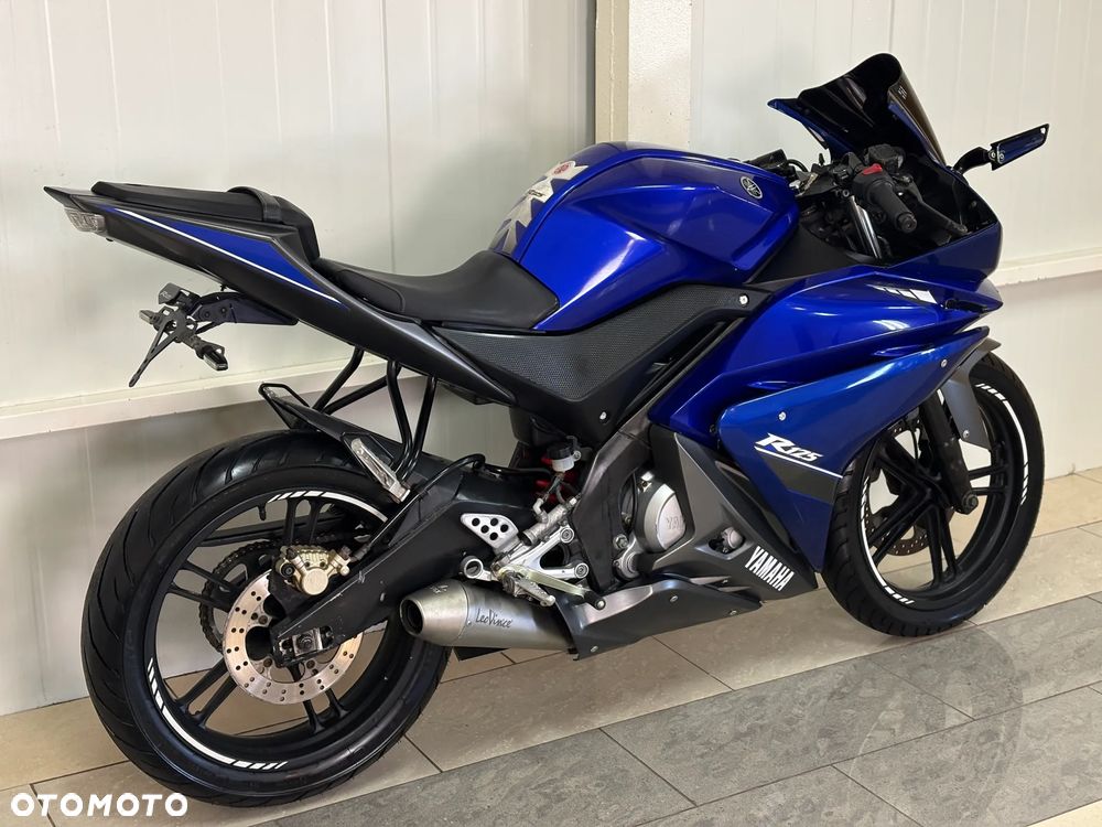 Yamaha YZF - 3