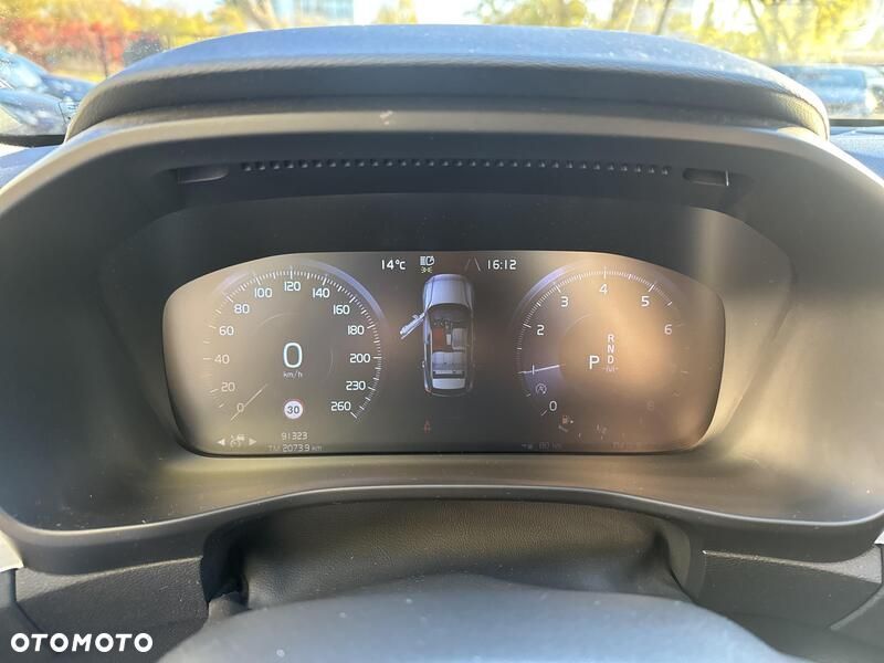 Volvo XC 40 T3 Momentum Pro - 11