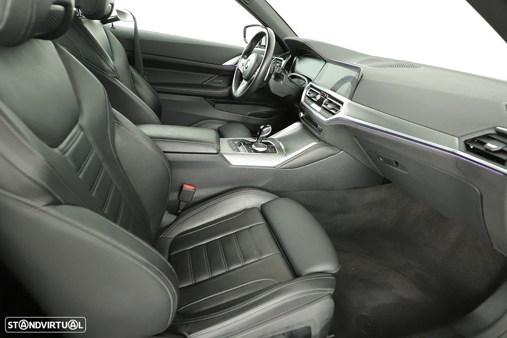BMW 420 i Pack Desportivo M Auto - 26