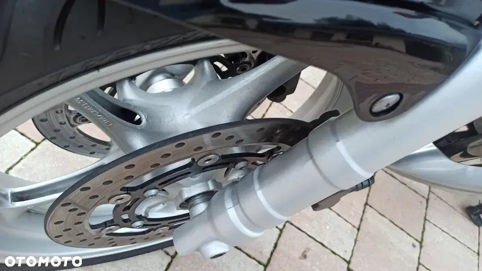 Yamaha FZ6 - 15