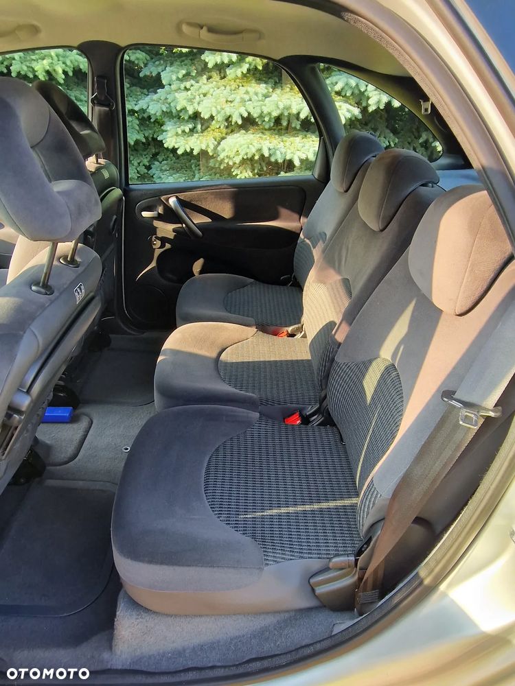 Citroën Xsara 1.6 16V Confort - 13