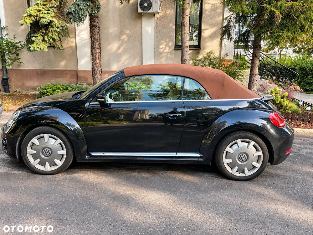Volkswagen New Beetle - 1