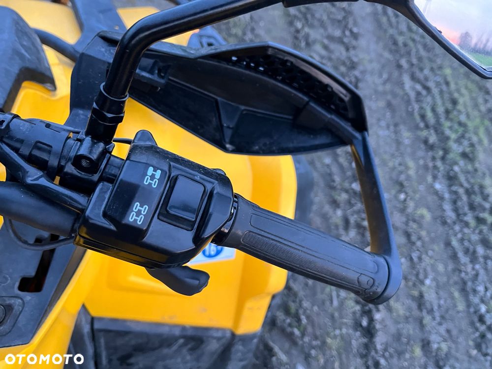 Can-Am Outlander Max - 12