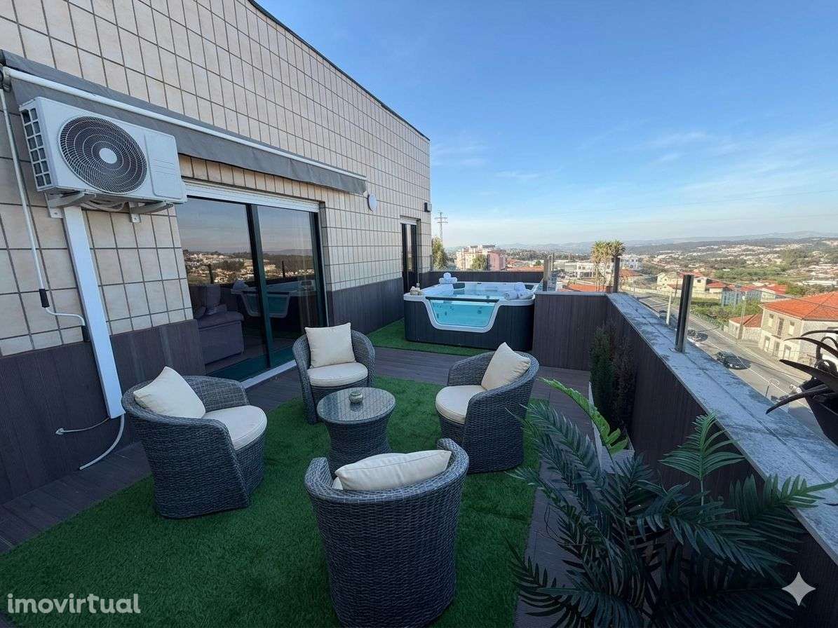 Apartamento T2 com terraço e varanda - Grande imagem: 2/30