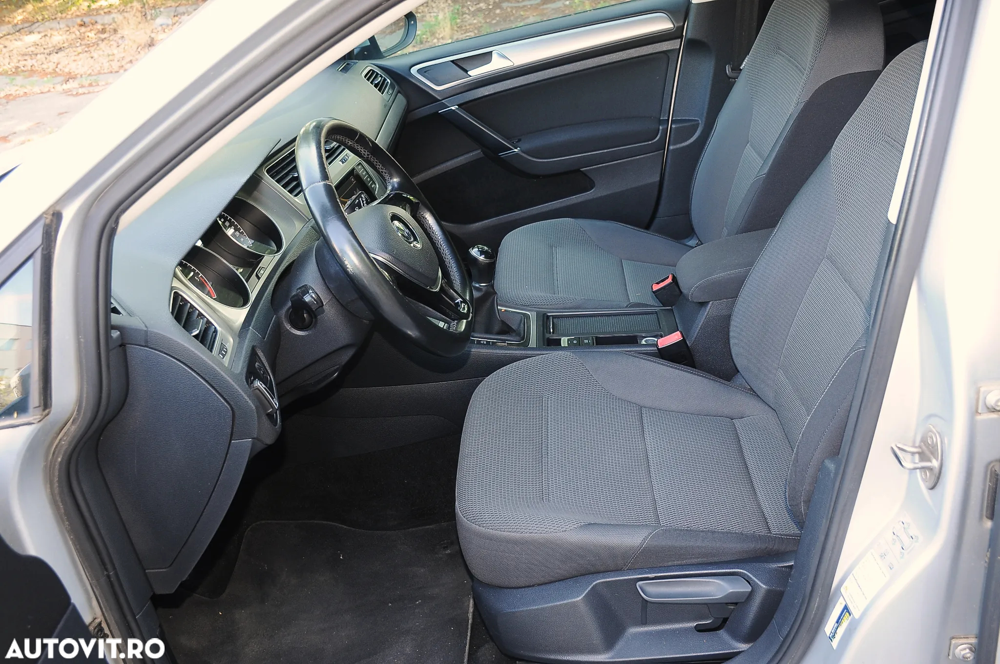 Volkswagen Golf 2.0 TDI Highline - 5