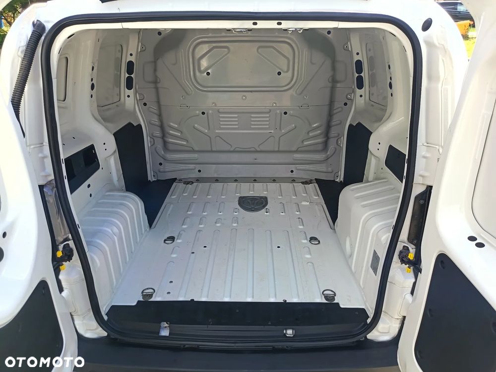 Fiat Fiorino 1.3 Multijet 16V Easy - 11