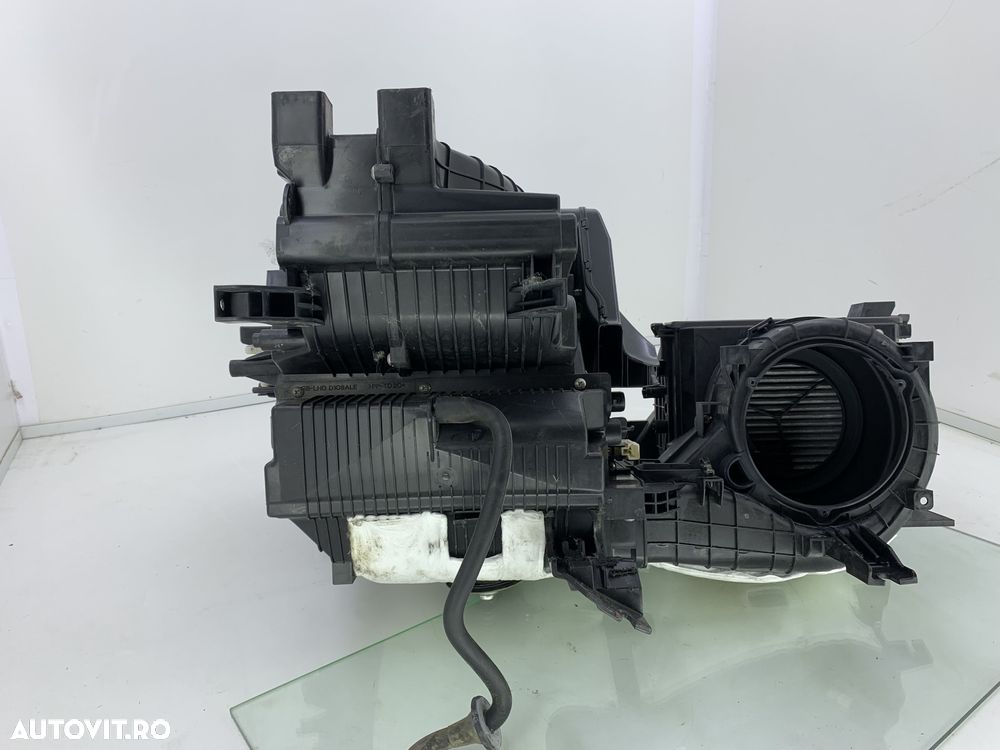 Dezmembrez Aeroterma interior pt volan stanga de pe Hyundai I20… - 4