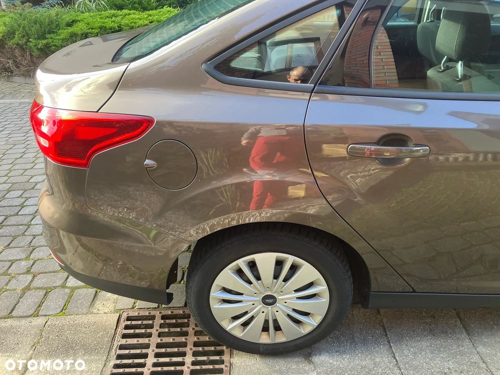 Ford Focus 1.6 Trend - 29