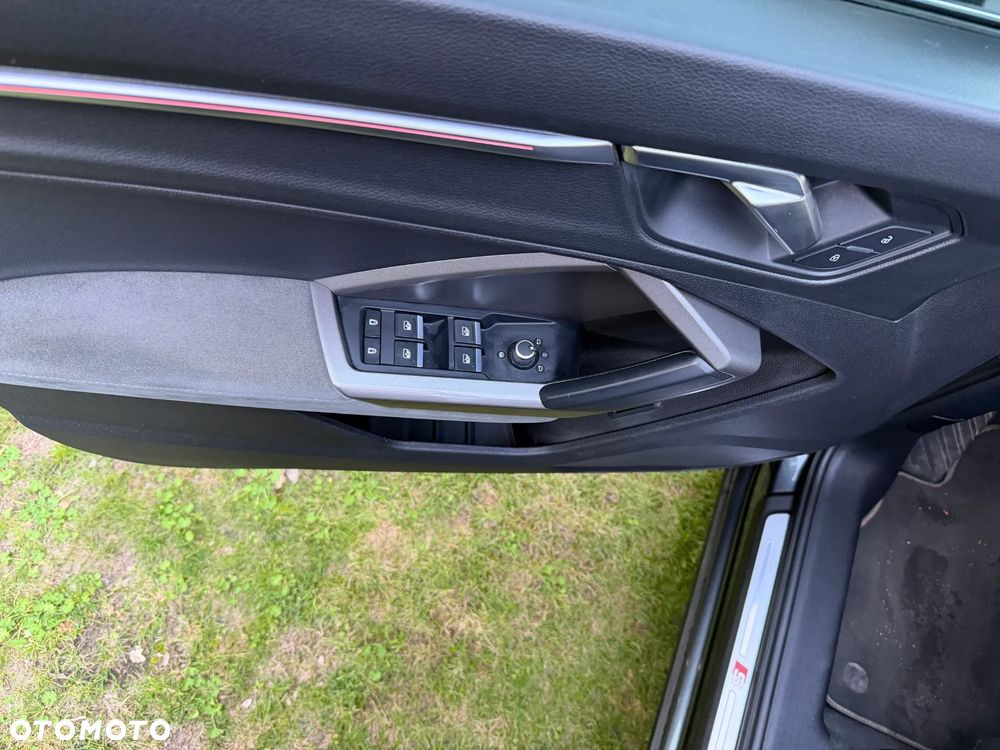 Audi Q3 35 TDI S-Line S tronic - 4