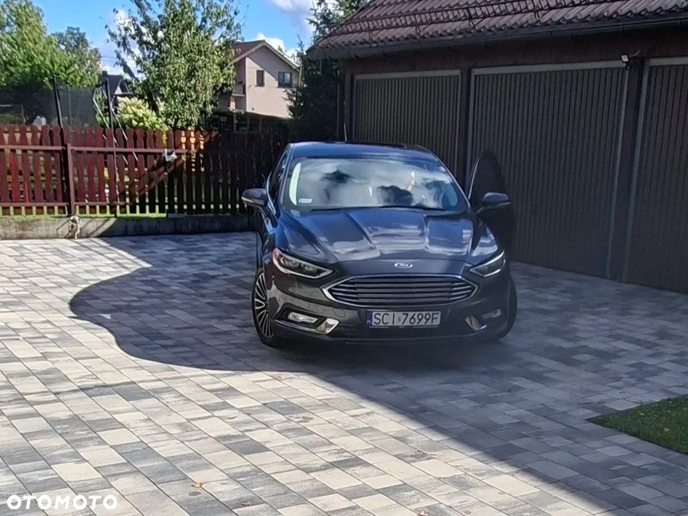 Ford Fusion - 1