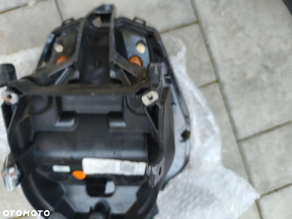 Lampa przód, przednia KTM 125 390 Duke - 11