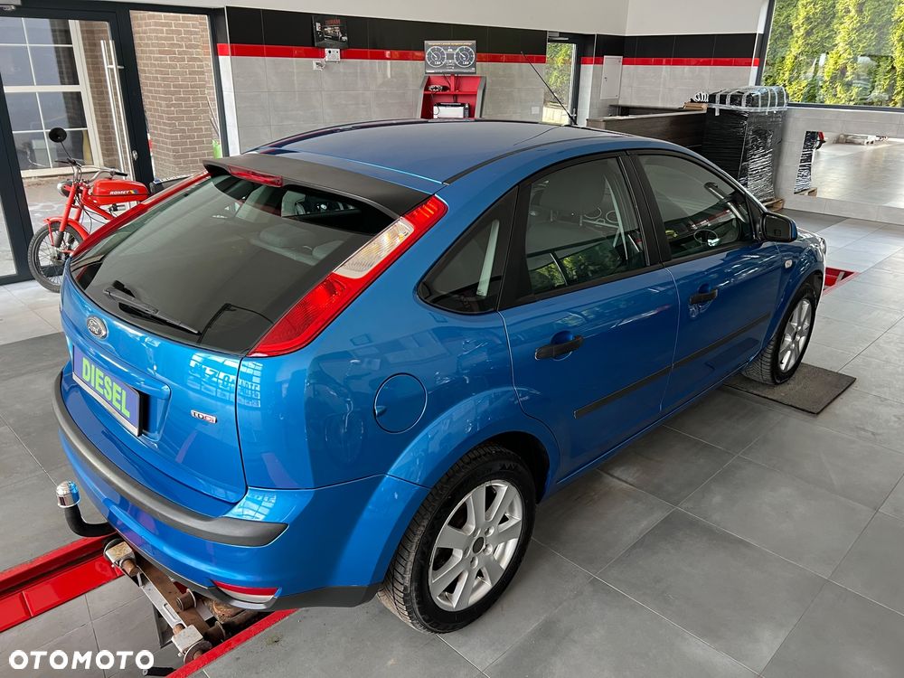 Ford Focus 1.6 TDCi DPF Ambiente - 10