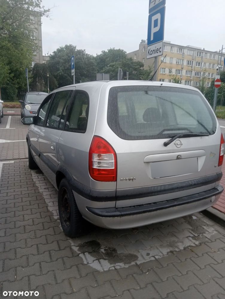 Opel Zafira 1.8 - 3