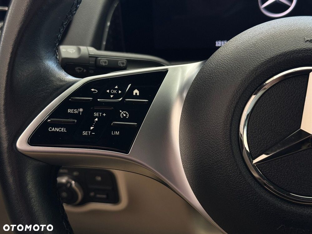 Mercedes-Benz GLB - 23
