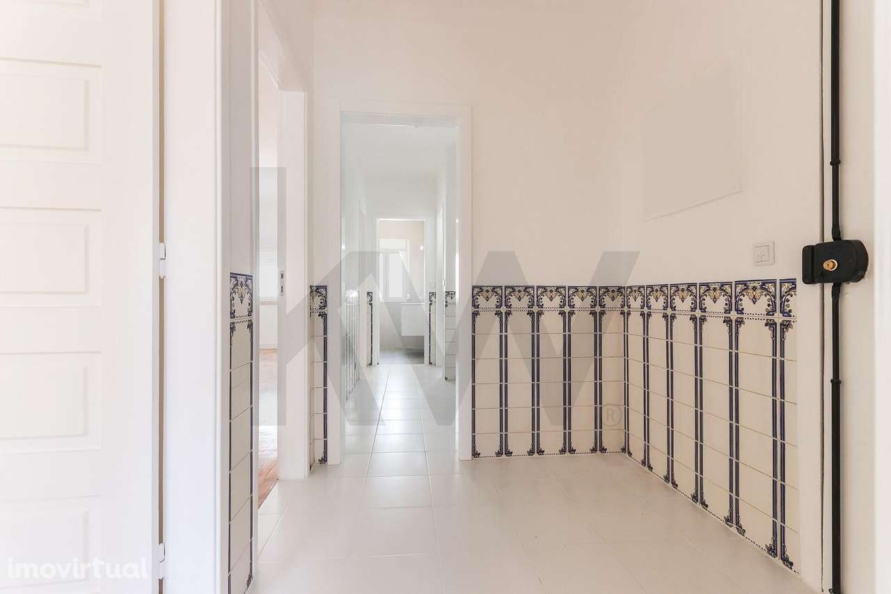 Apartamento de tipologia T2 para arrendar em rua central de Linda-a-Ve - Grande imagem: 5/19