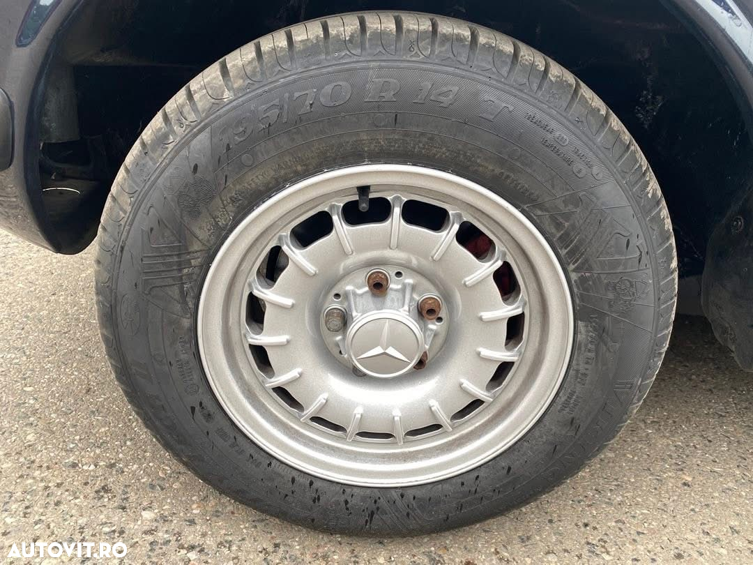 Mercedes-Benz W201 - 23