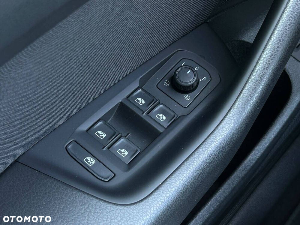 Volkswagen Passat Variant 1.5 TSI EVO Business - 20