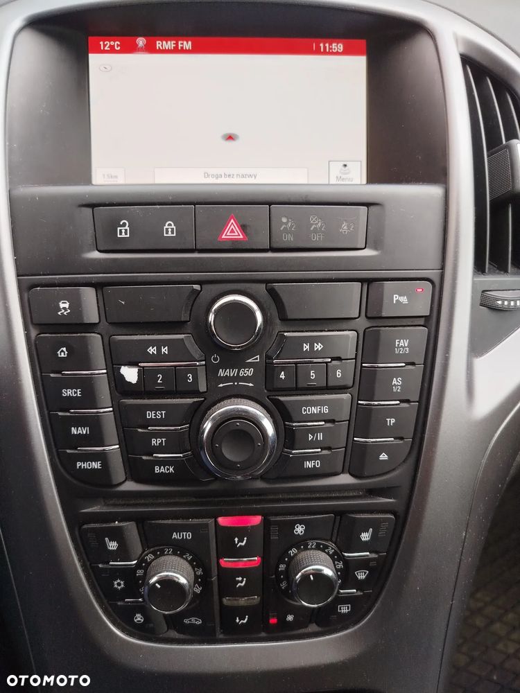 Opel Astra 1.4 T Cosmo EU6 - 11