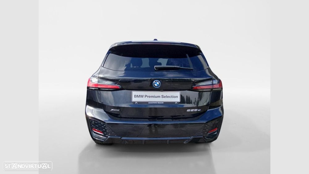 BMW 225xe Active Tourer e xDrive Pack Desportivo M - 8