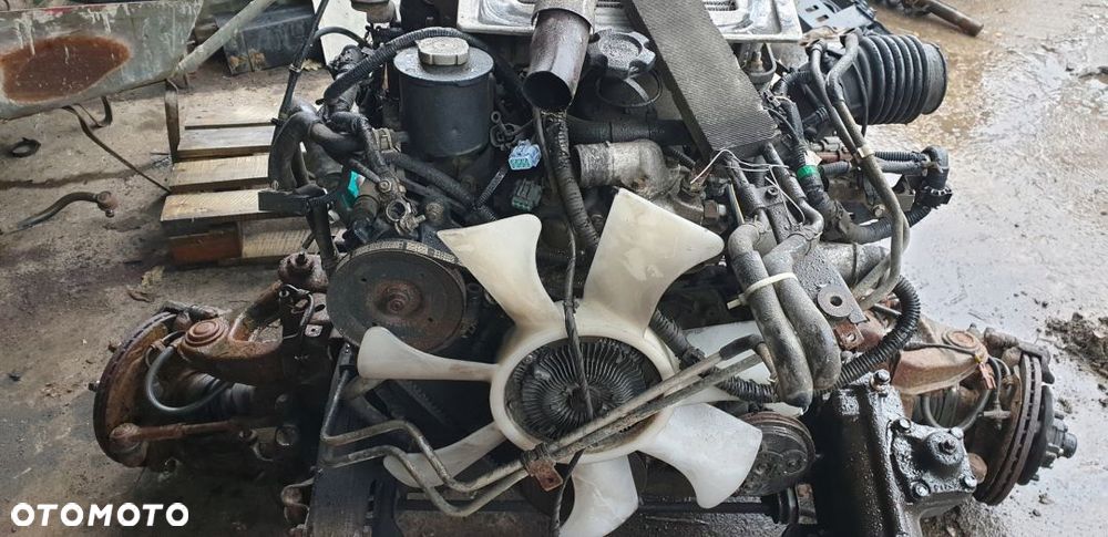 NISSAN NAVARA D21 D22 ZE SRZYNIĄ 2.5 TD WIATRAK - 2