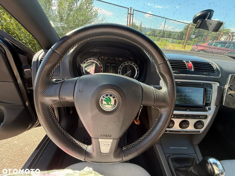 Skoda Octavia 2.0 TDI RS - 16