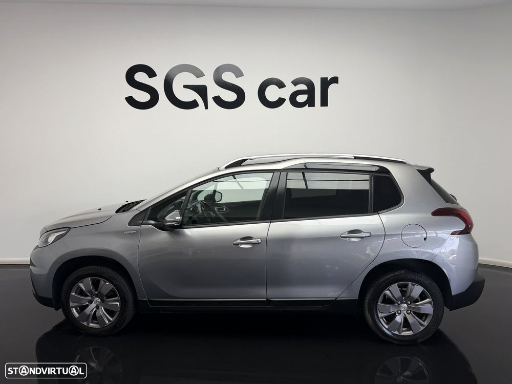 Peugeot 2008 1.2 PureTech Style - 3