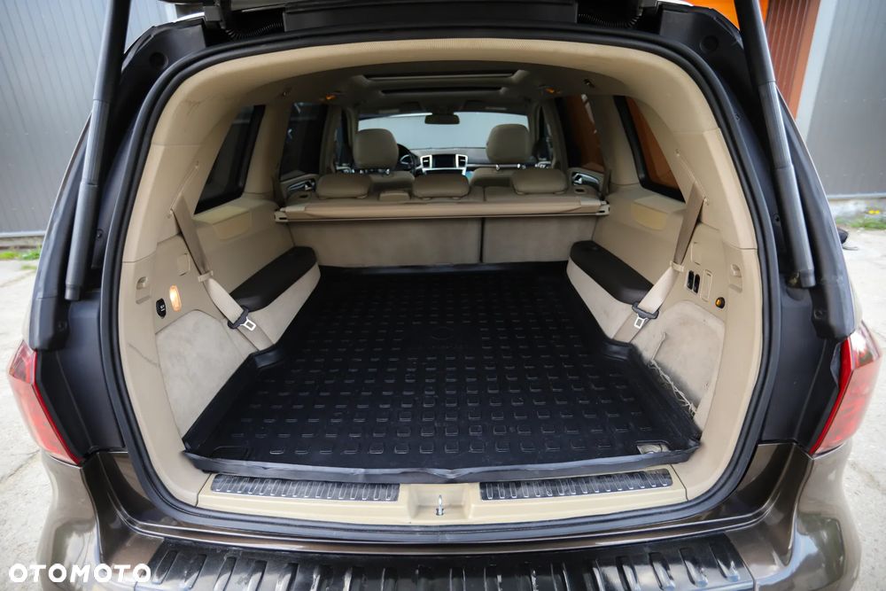 Mercedes-Benz GL 450 4Matic 7G-TRONIC - 24