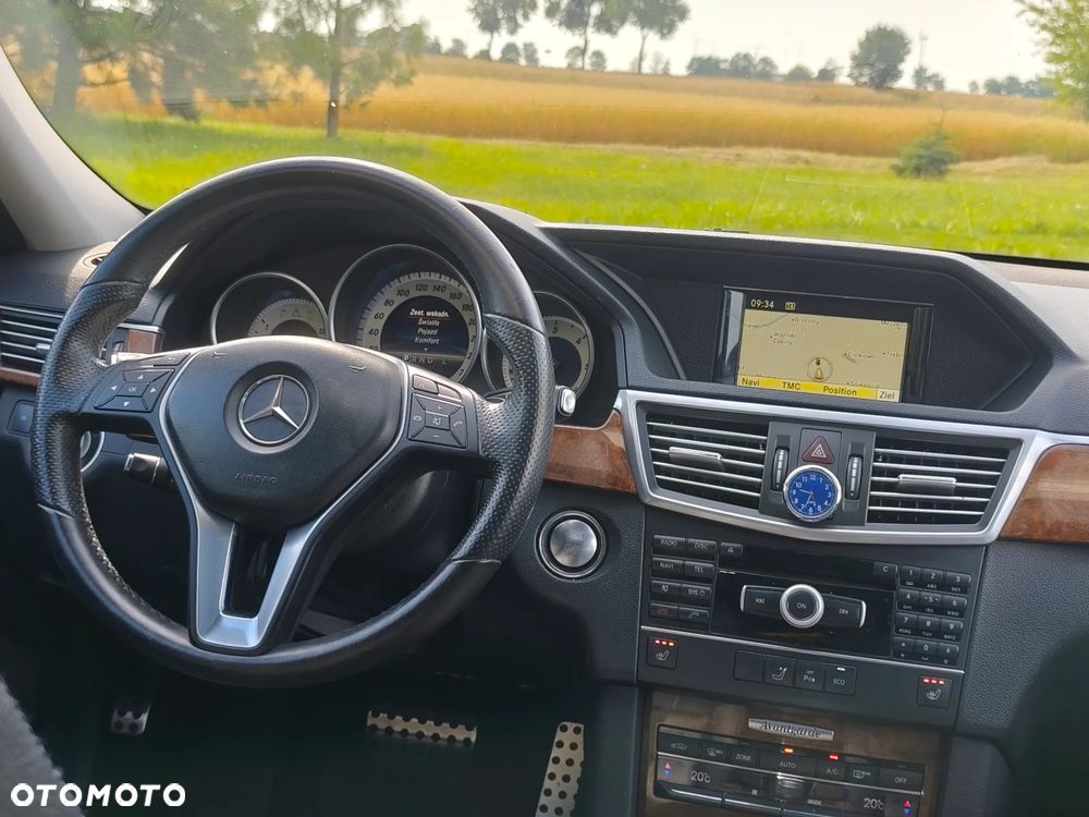 Mercedes-Benz Klasa E - 18