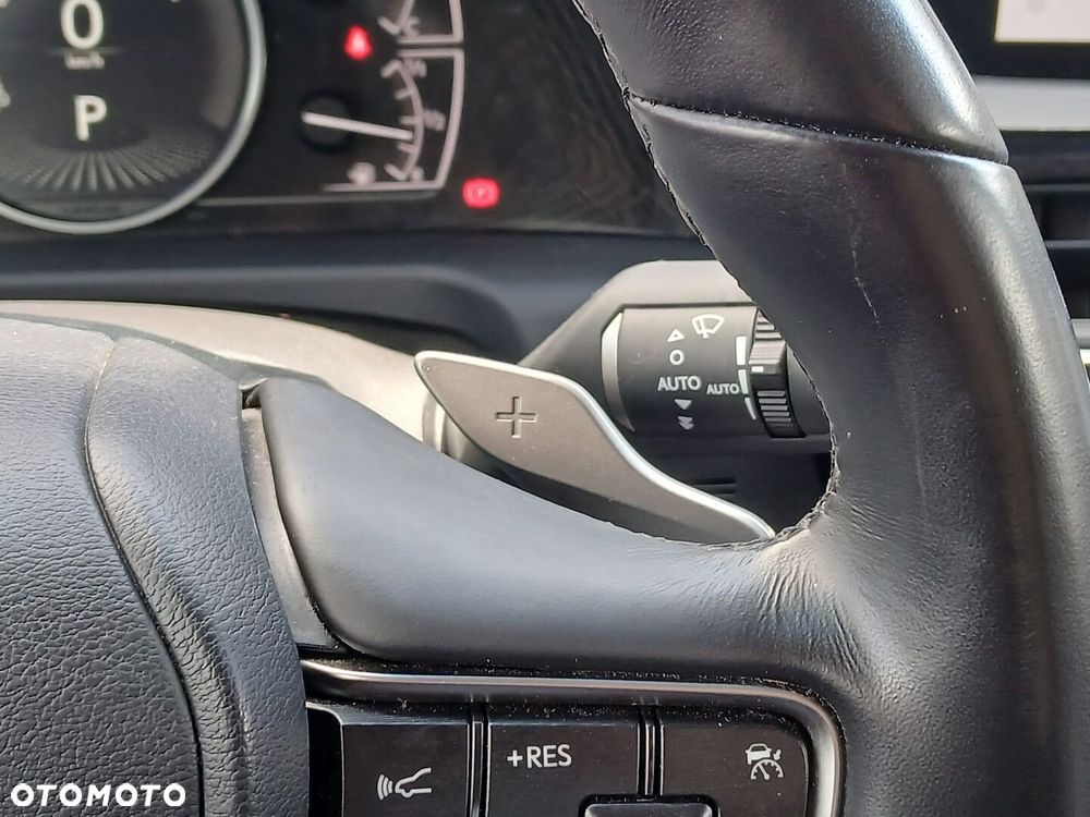 Lexus ES - 32