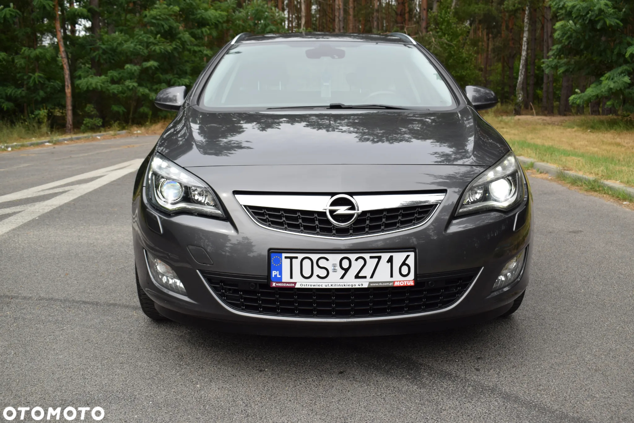 Opel Astra 1.6 Turbo Cosmo - 10