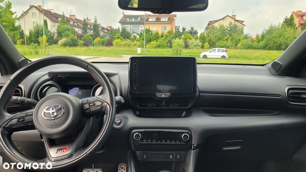 Toyota Yaris Hybrid 1.5 GR Sport - 7