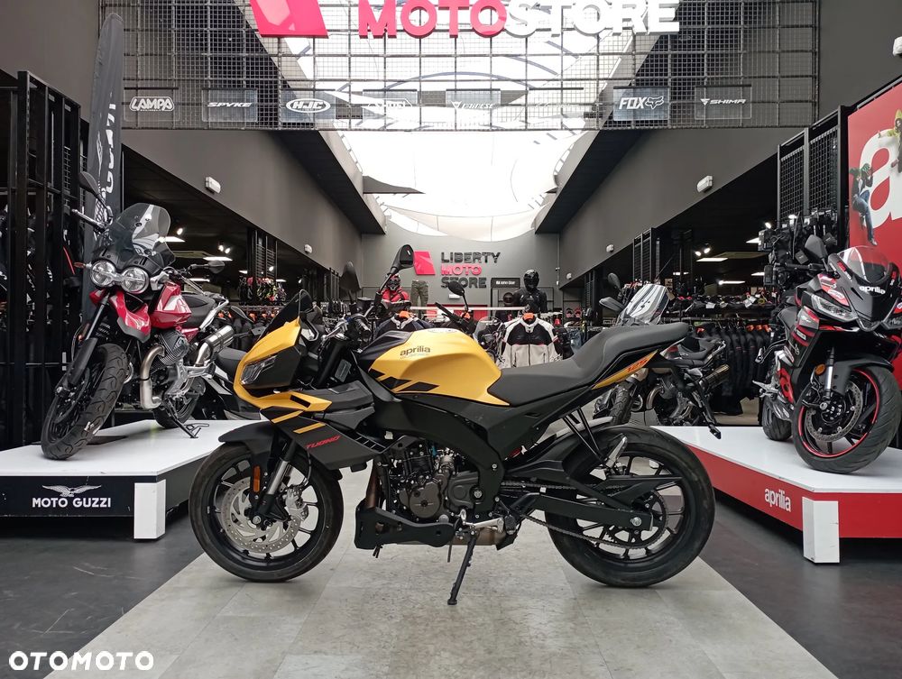 Aprilia Tuono - 8