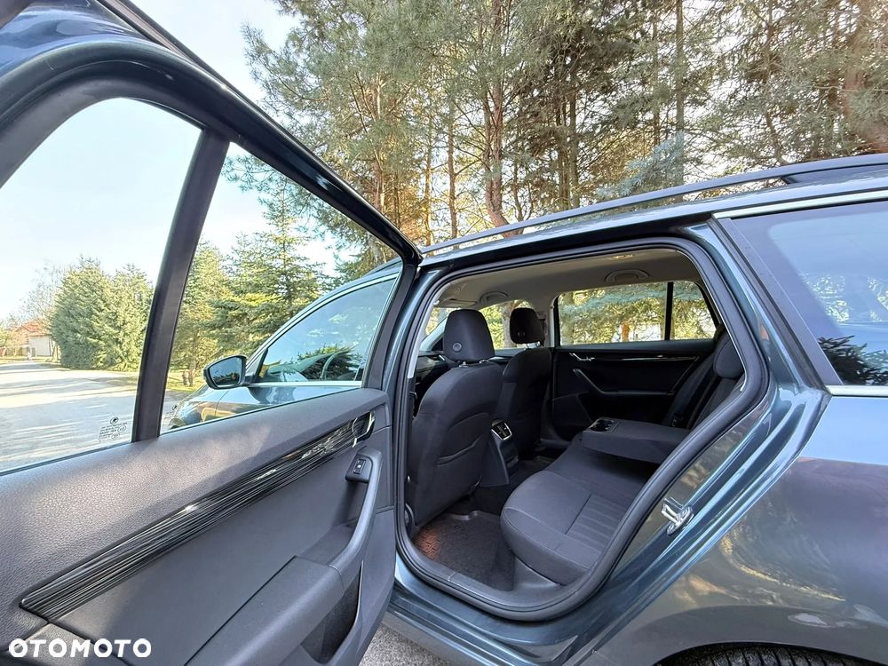 Skoda Octavia 1.8 TSI Style DSG - 22