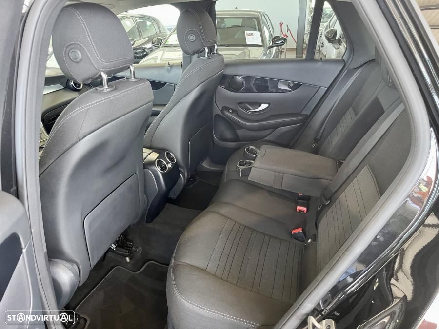 Mercedes-Benz GLC 300 e 4Matic - 23