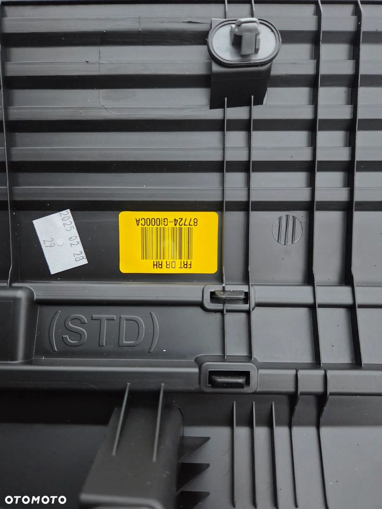 Listwa na drzwi prawy przód Hyundai Ioniq 5 87722-GI000CA 87722GI000CA listwa drzwi prawa przód przednia - 12