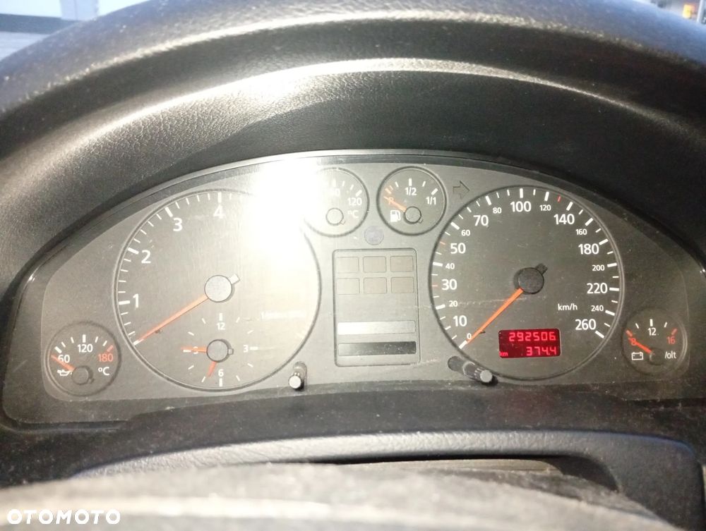 Audi A6 Limousine 2.4 - 4
