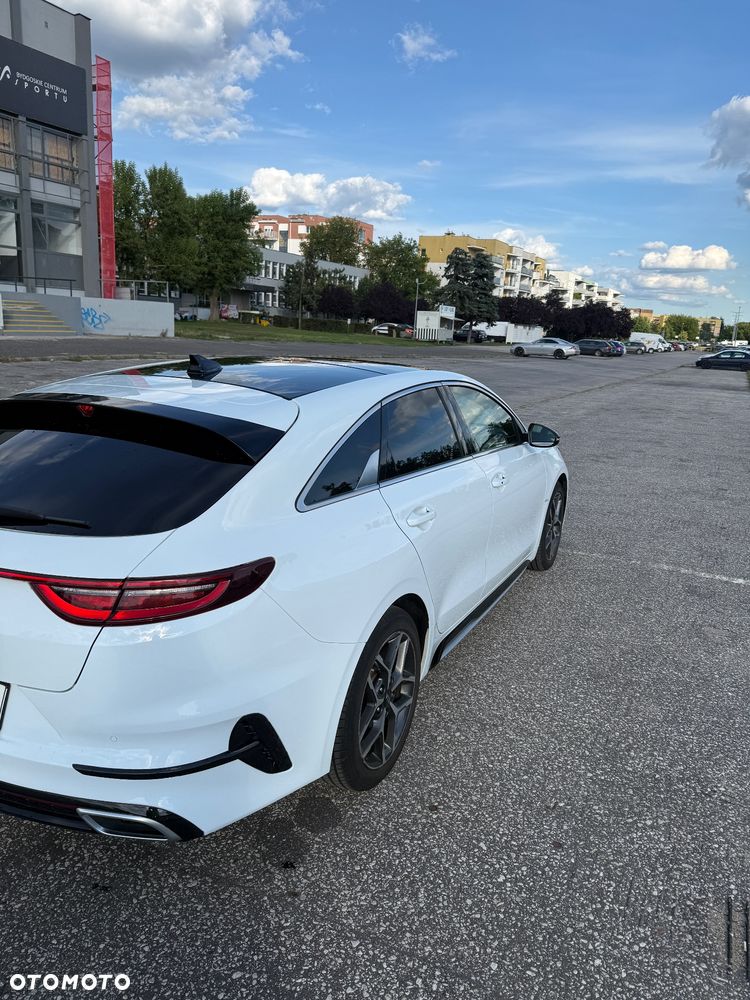 Kia ProCeed - 9