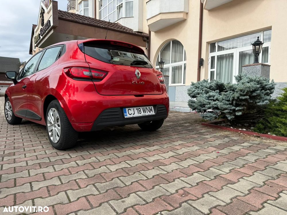 Renault Clio - 9