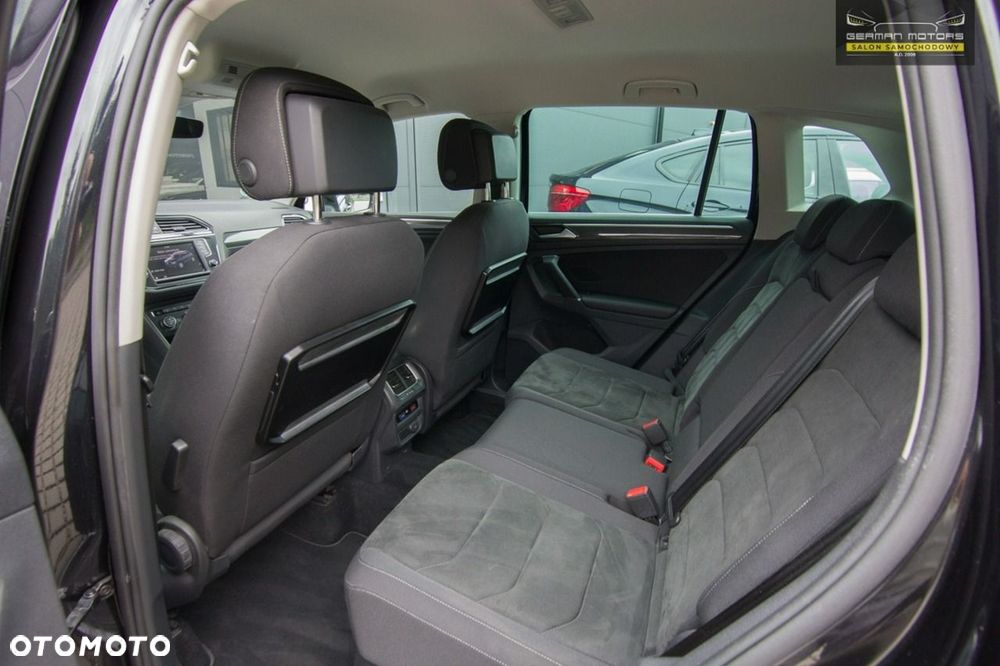 Volkswagen Tiguan - 28