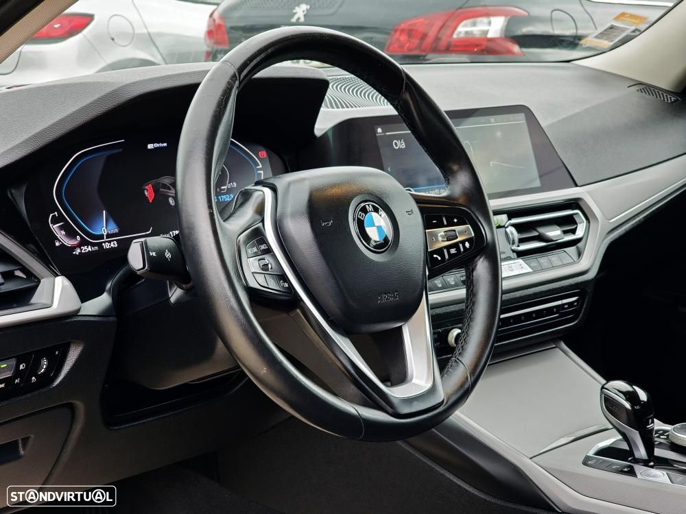 BMW 330 e Corporate Edition Auto - 14