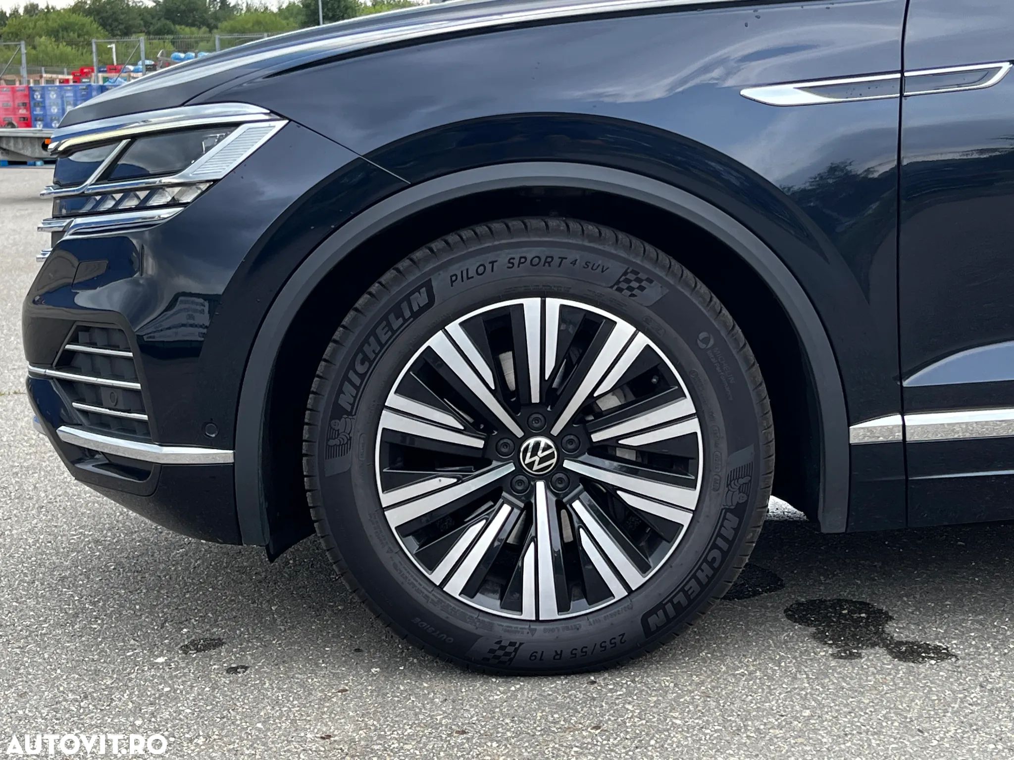 Volkswagen Touareg - 29
