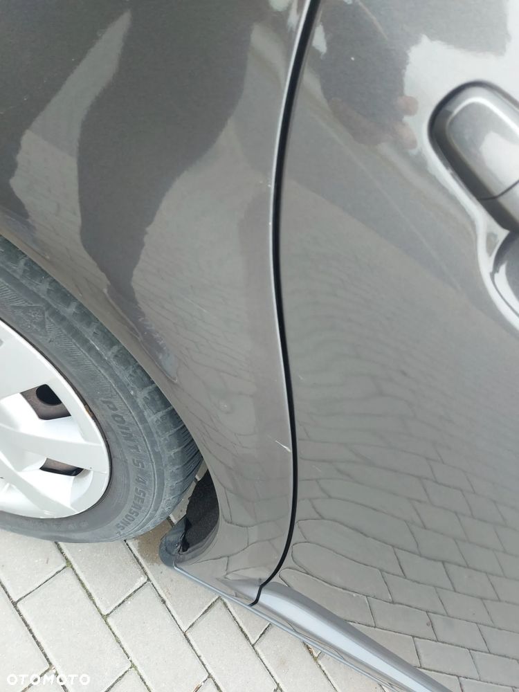 Toyota Avensis 2.0 D-4D Sol - 18
