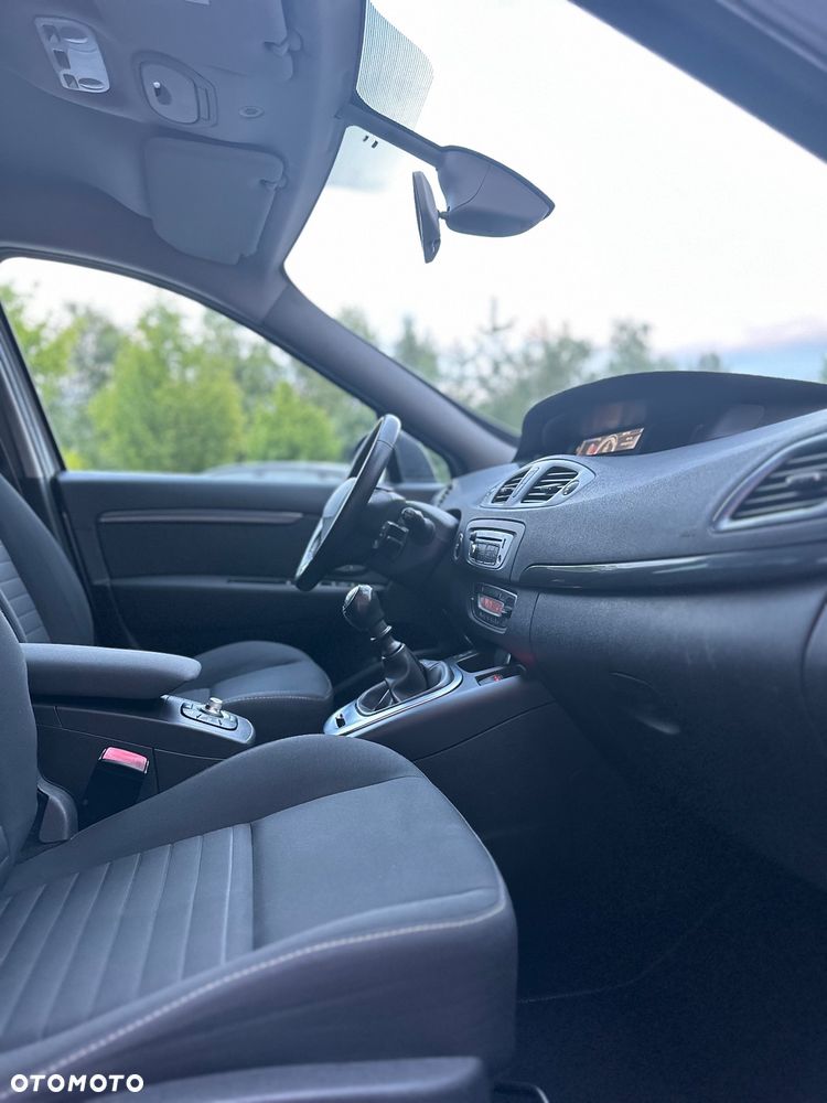 Renault Scenic ENERGY TCe 130 S&S Bose Edition - 36