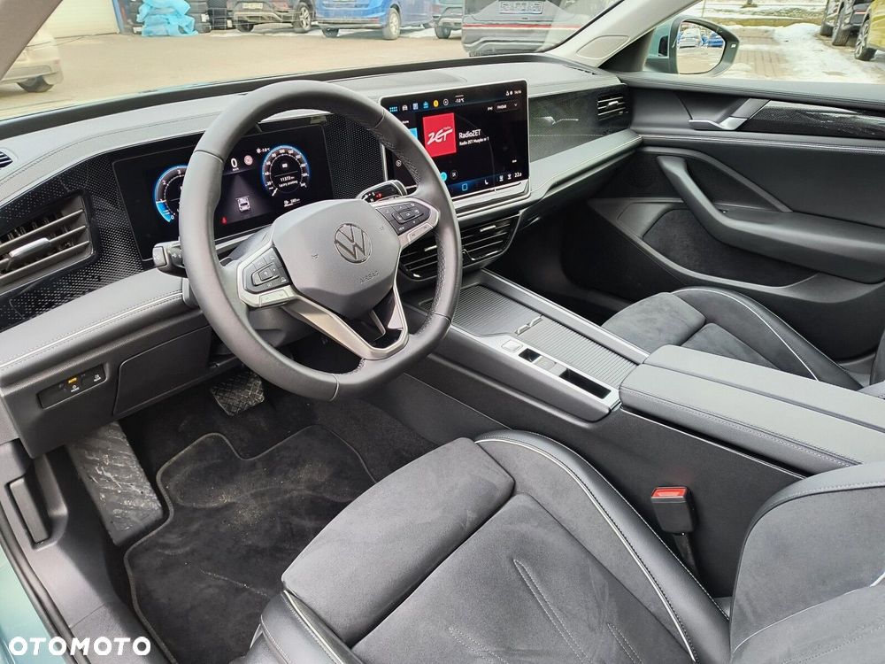 Volkswagen Passat - 14