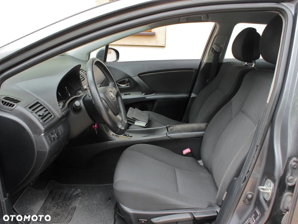 Toyota Avensis 1.8 Premium EU5 MS - 18