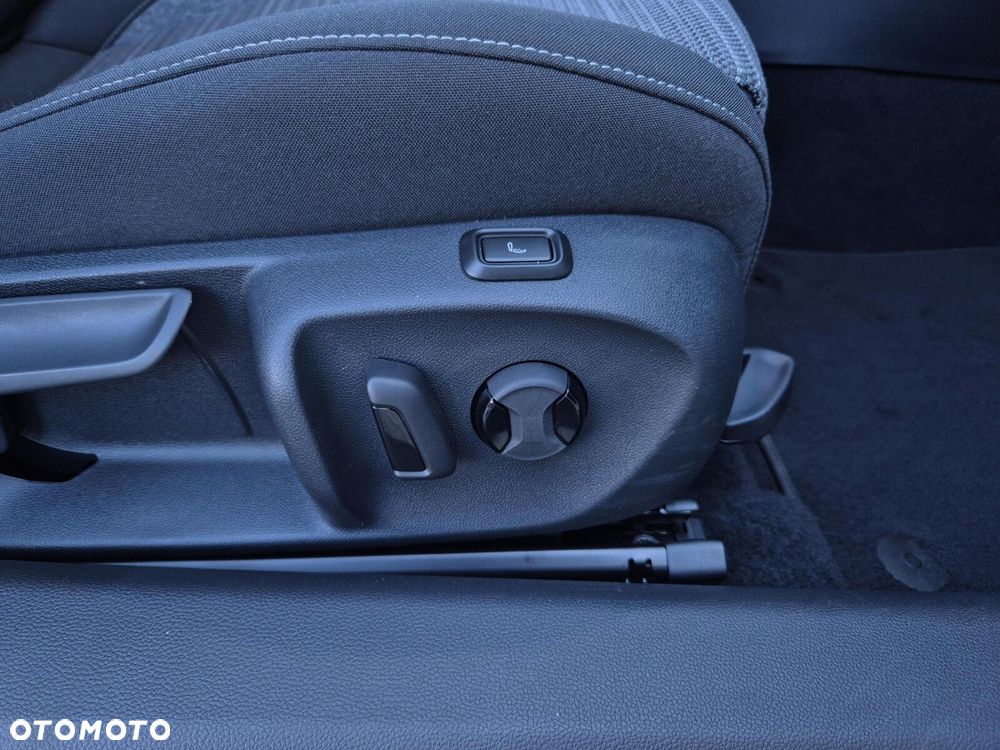 Skoda Superb 2.0 TDI SCR Selection DSG - 14