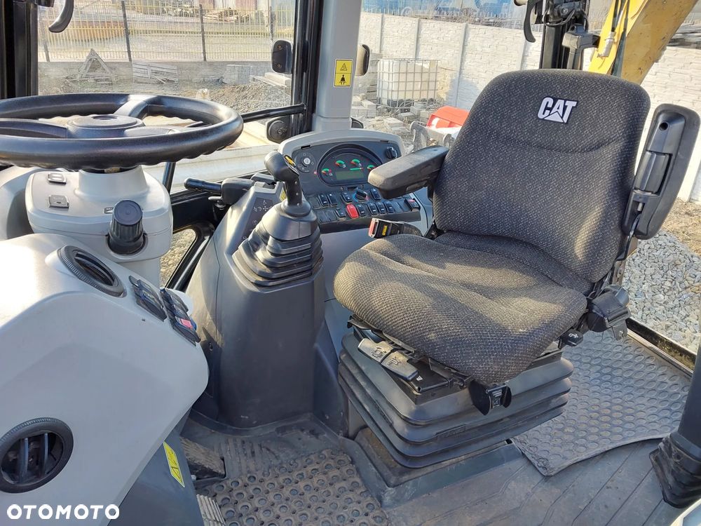 Caterpillar 444F2 - 5