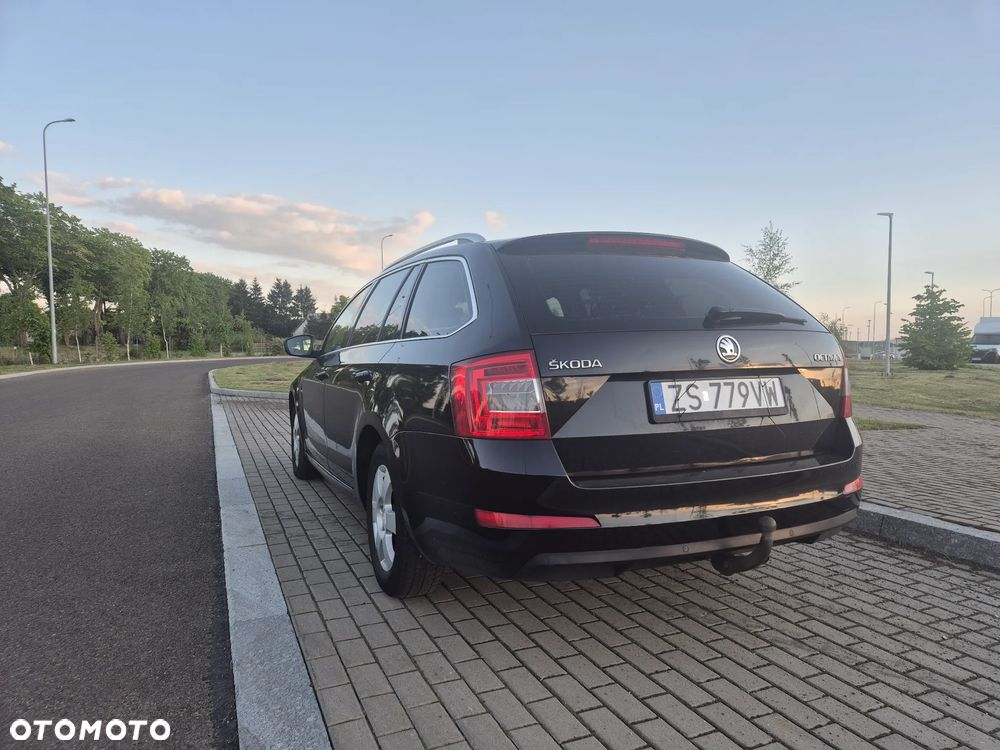 Skoda Octavia 2.0 TDI DSG Style - 5