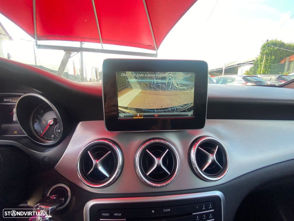 Mercedes-Benz CLA 200 - 12