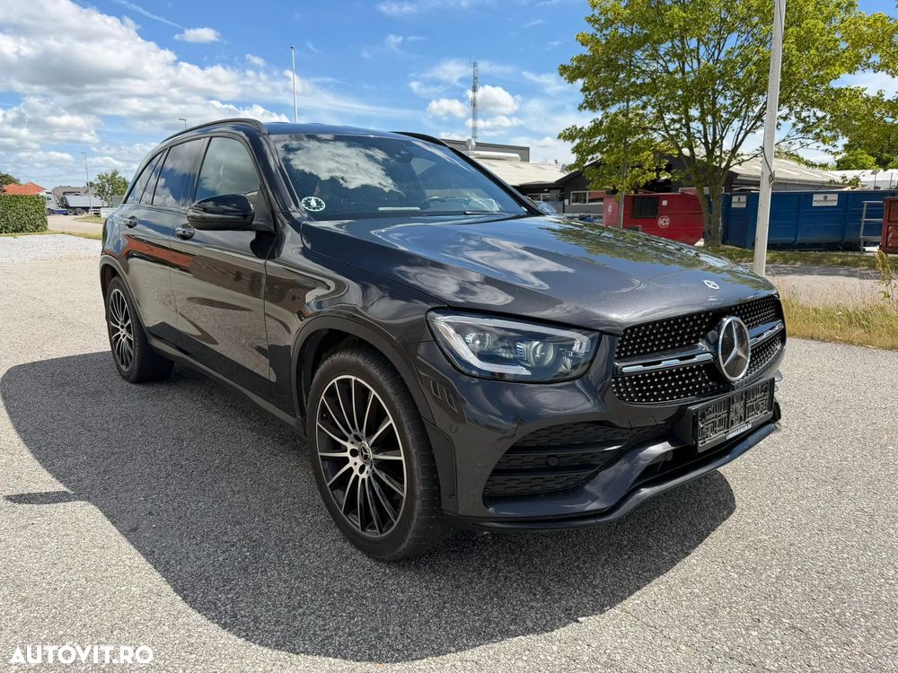 Mercedes-Benz GLC 300 d 4MATIC 9G-TRONIC AMG Line - 3